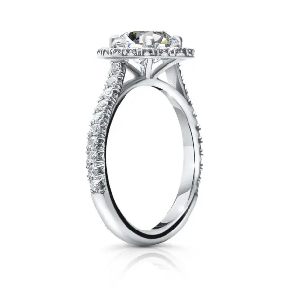 Engagement Ring Round Diamond Halo