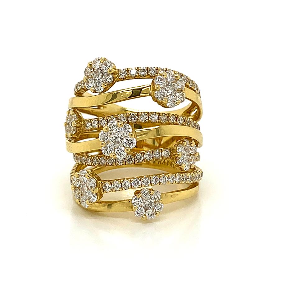 18 Karat Yellow Gold 2.65 carats in Diamonds Set On A Wide Band Ring